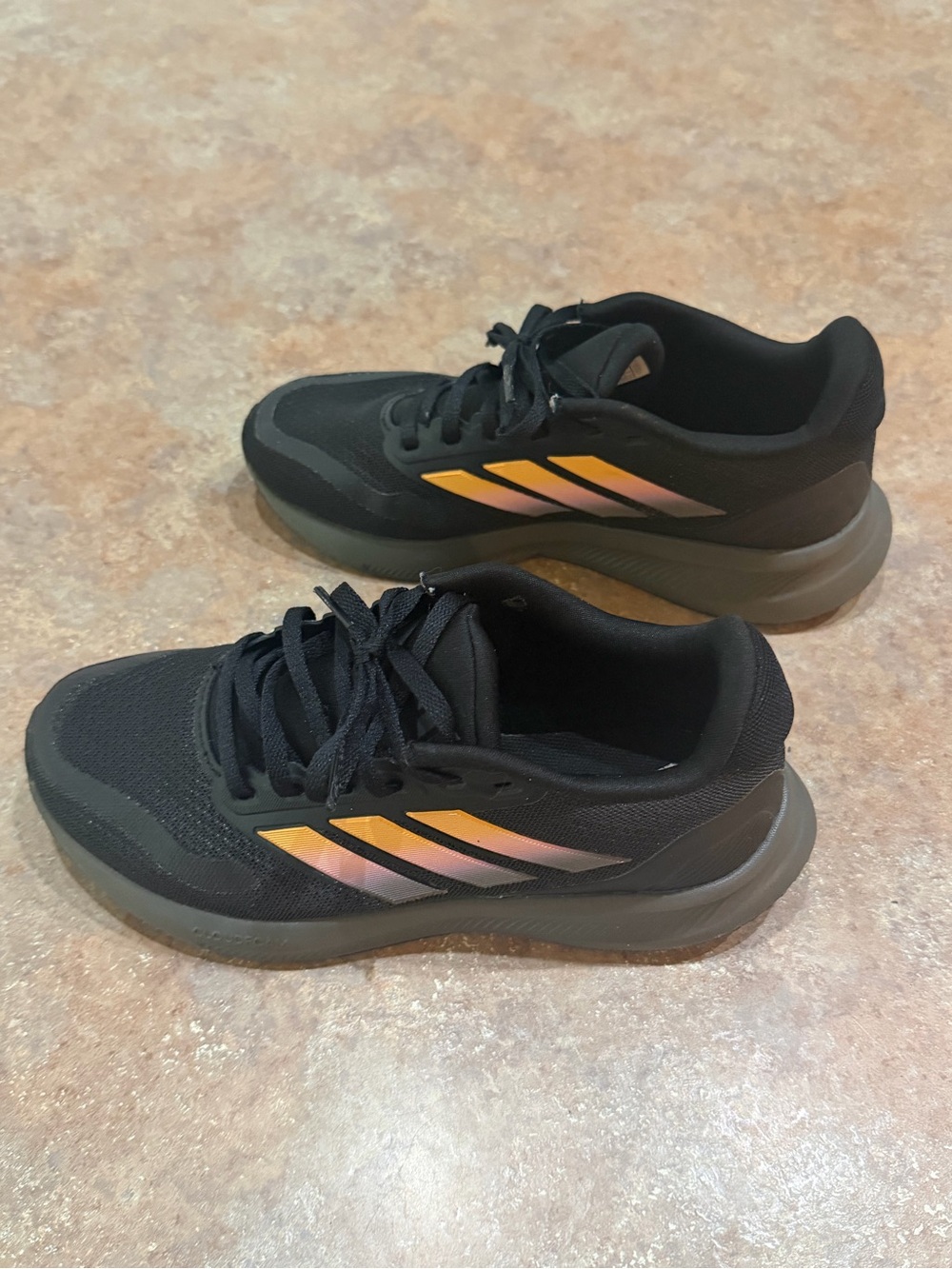 Adidas Runfalcon 3.0 Kids' Black Sneakers with Orange Accent. Size 3.5 - Picture 3 of 5